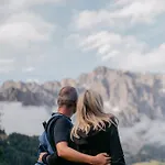 Almhof Alpin & Apartahotel