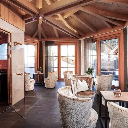 Apartmanhotel Almhof Alpin & 4*