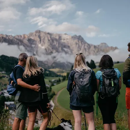 Apartmanhotel Almhof Alpin &