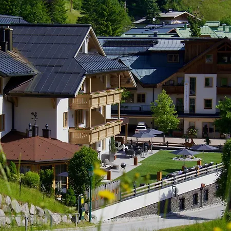 Almhof Alpin &