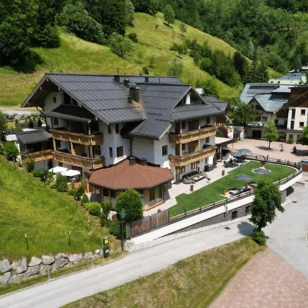 Almhof Alpin & Dienten am Hochkönig
