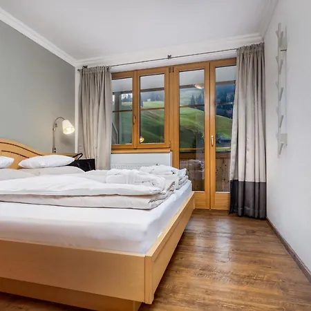 Apartmanhotel Almhof Alpin &