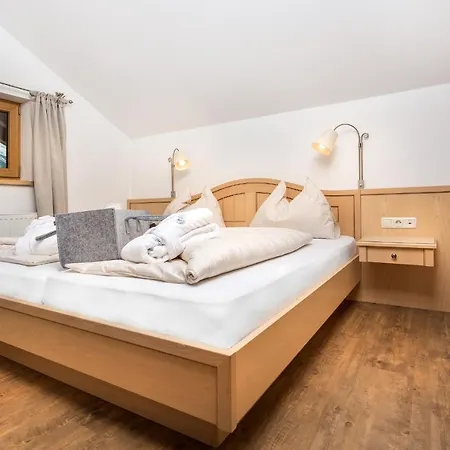 Almhof Alpin & Apart Otel Dienten am Hochkönig